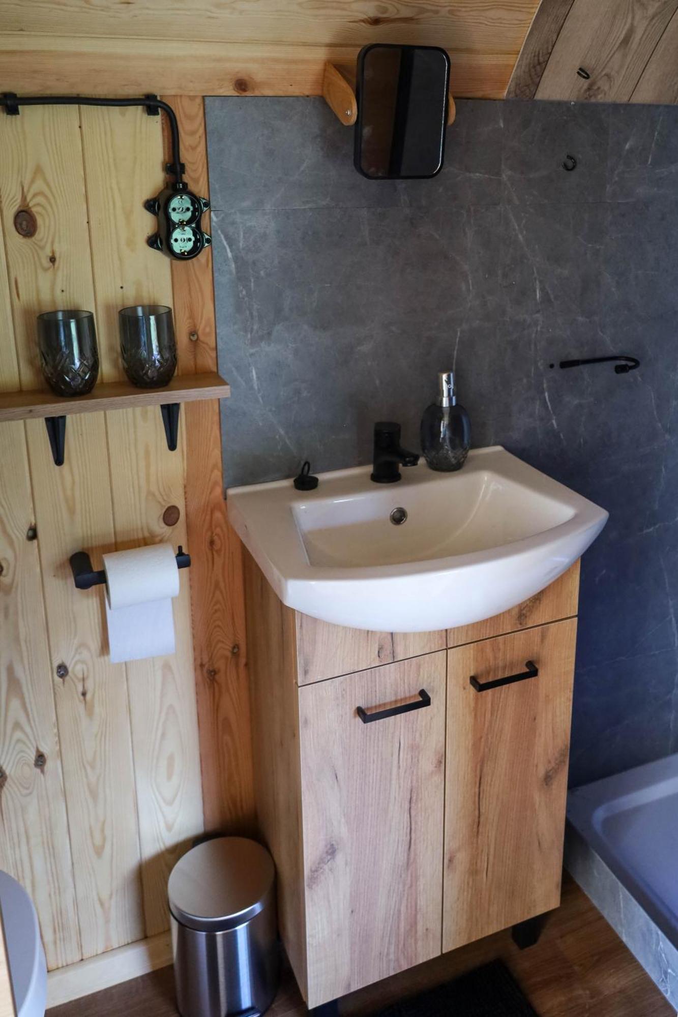 Oaza Swiety Spokoj - Domek Z Balia I Jacuzzi Rzasnik المظهر الخارجي الصورة