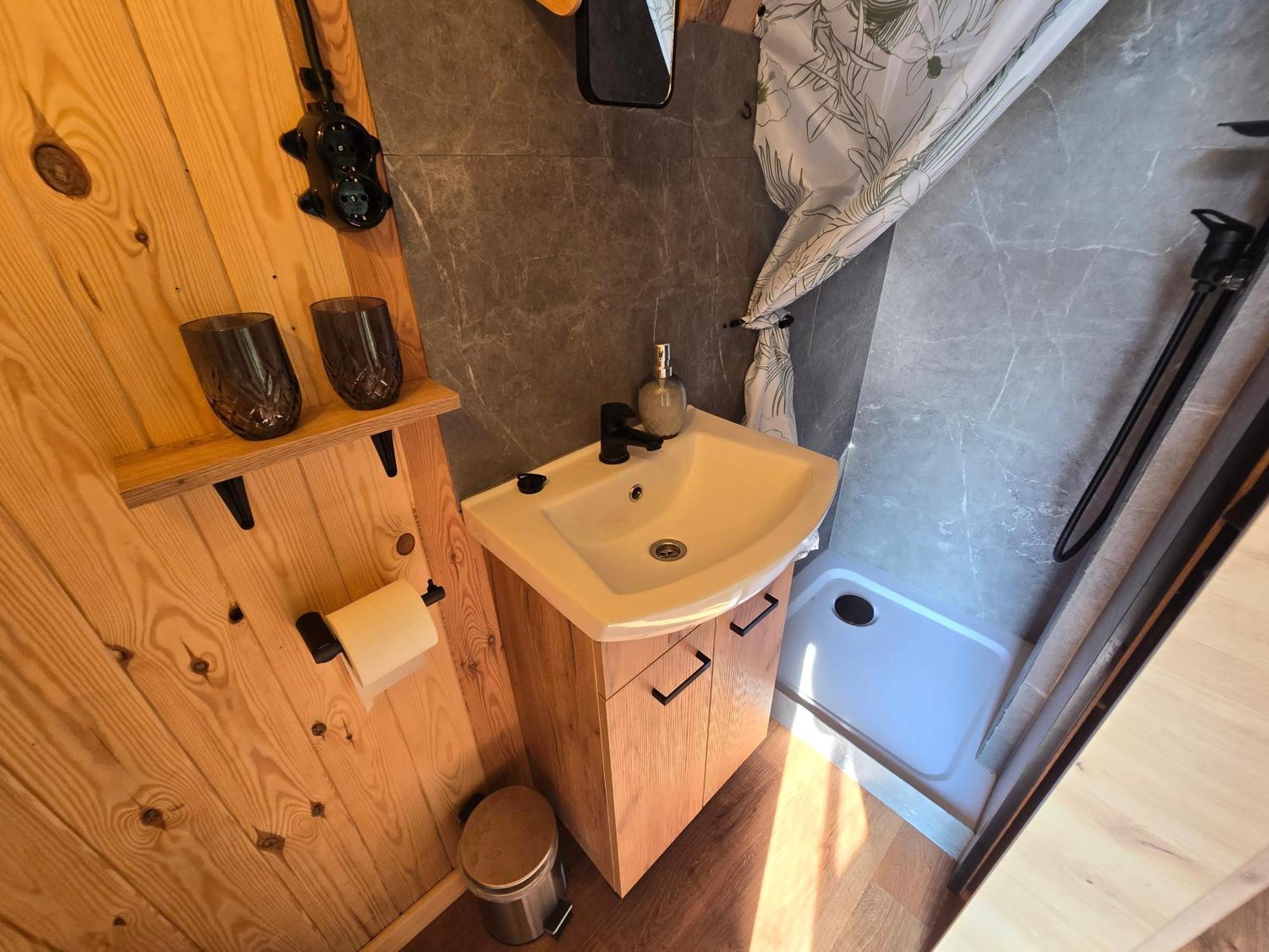 Oaza Swiety Spokoj - Domek Z Balia I Jacuzzi Rzasnik المظهر الخارجي الصورة